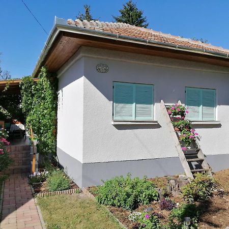Menta Apartman Mezőkövesd Dış mekan fotoğraf